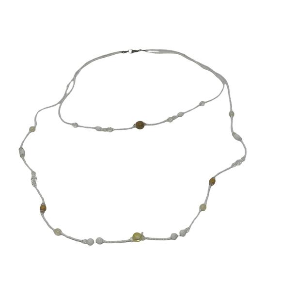 Chic 90s-Inspired Multi-Strand White Beaded Necklace - Picture 3 of 8